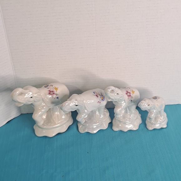 Vintage elephant 🐘 ✨️ set of 4 - Picture 1 of 13